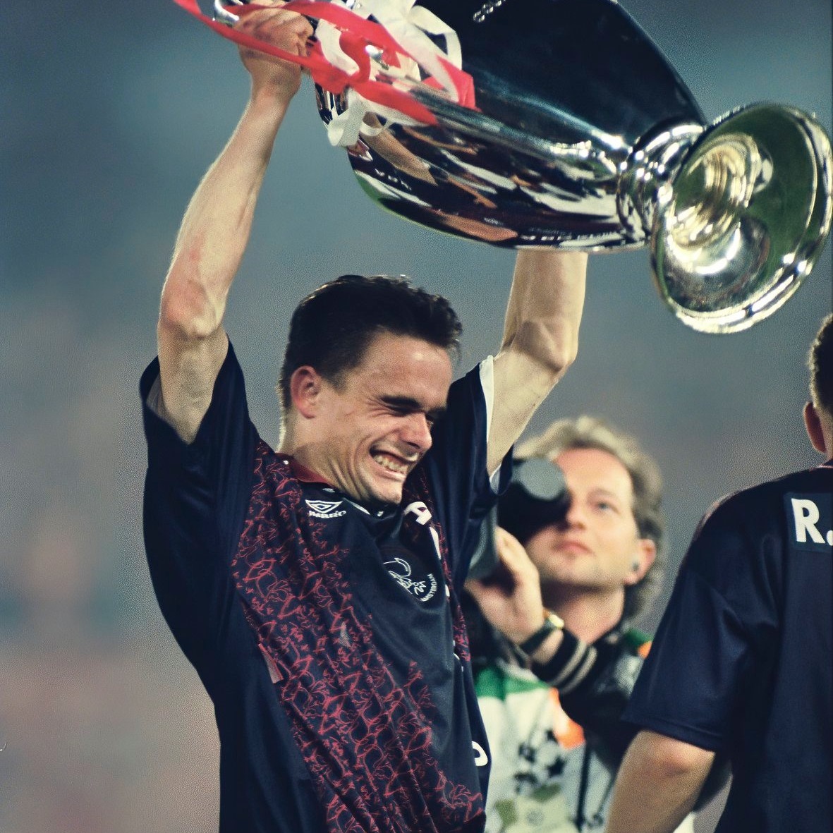 Happy 𝟰𝟴th birthday, Marc Overmars! 🥳 👑 Director of Football
