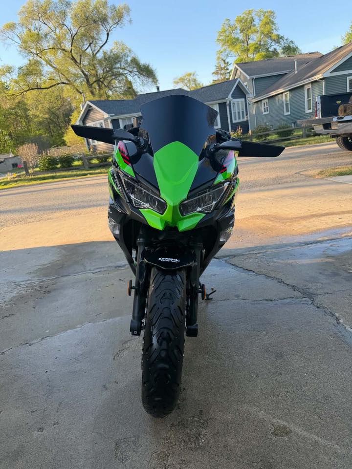 2020 KAWASAKI NINJA EX650 9698 miles Like new $8500 Title clean on