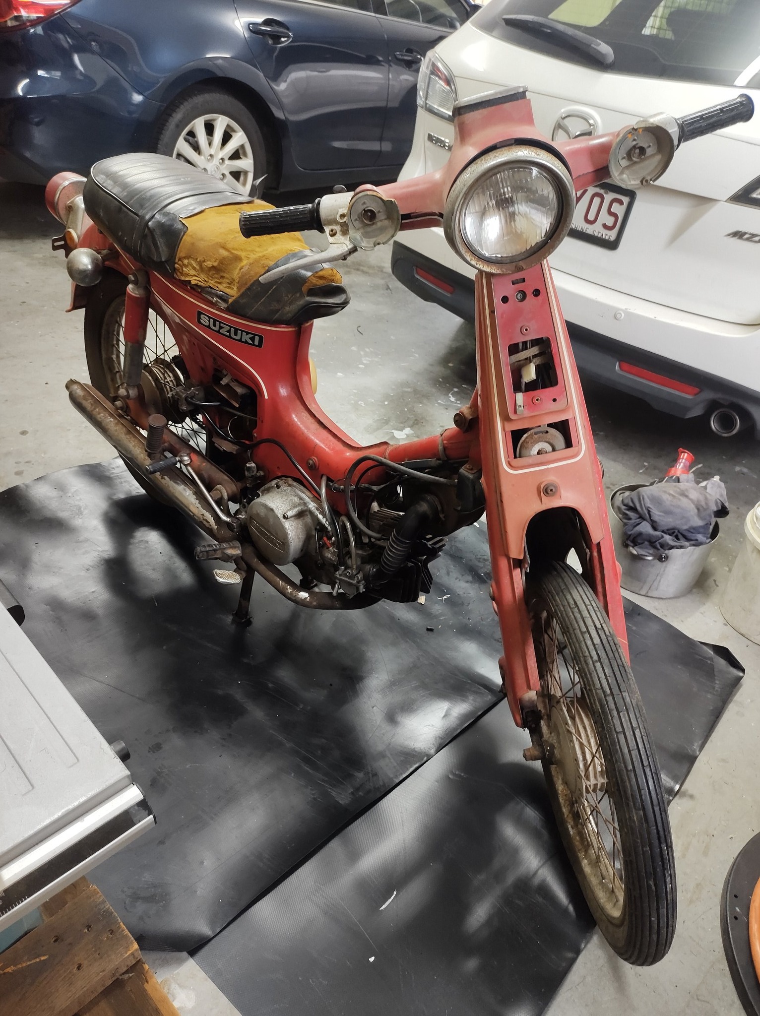 Hello. Fr50 Yamaha rxz135 6speet 2st