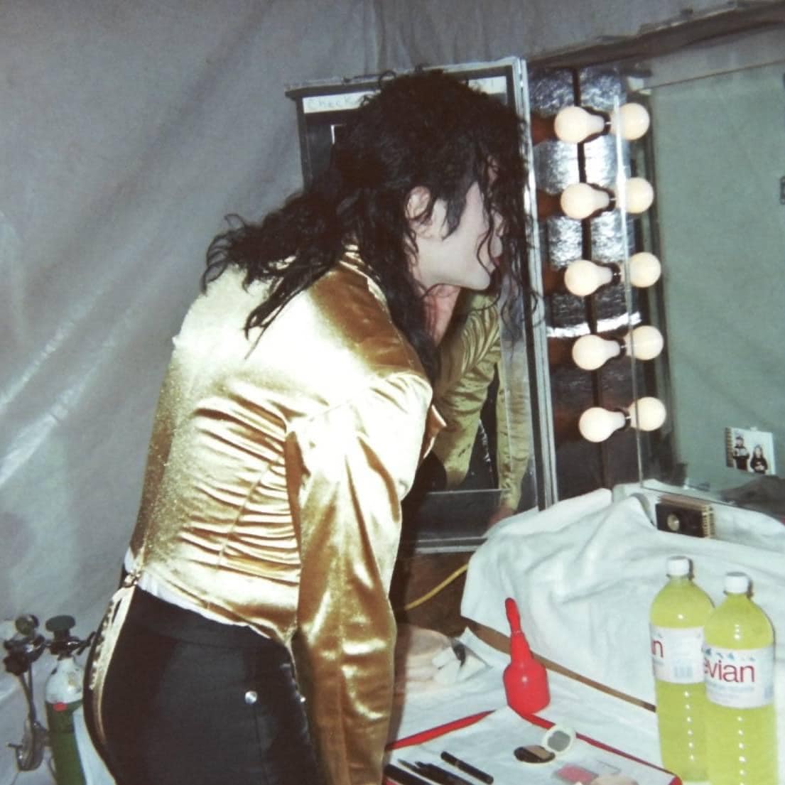 New unseen photos of Michael Jackson ✨