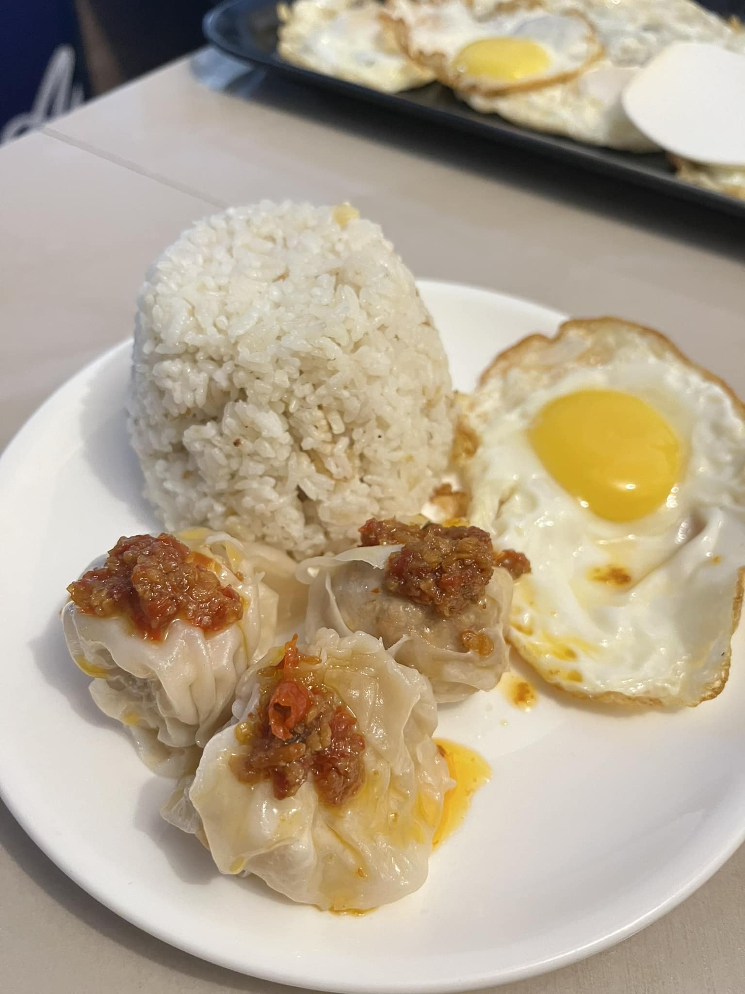 Siomai rice with additional egg. 🍳🧄🌶️😋 - La Isla de Cocina | Facebook