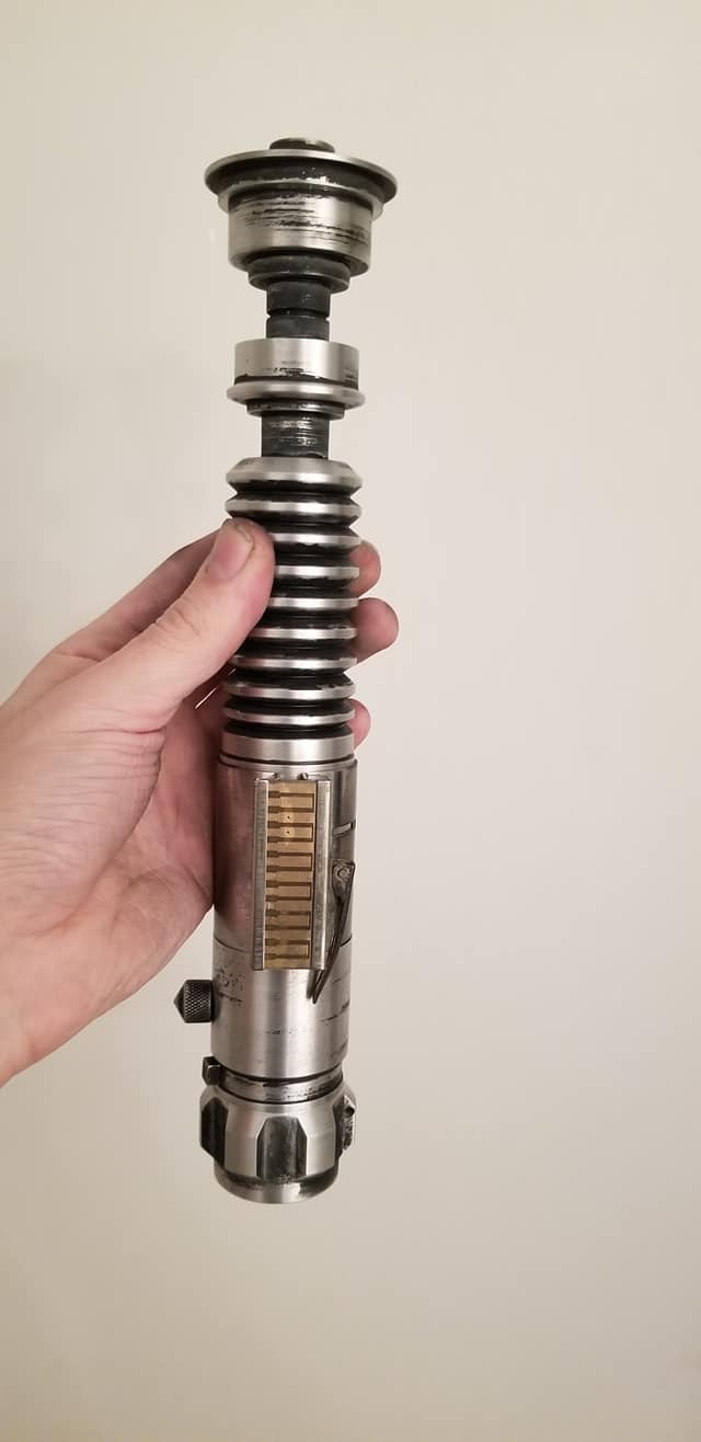 Tried my hand at weathering a Luke v2 ;)
