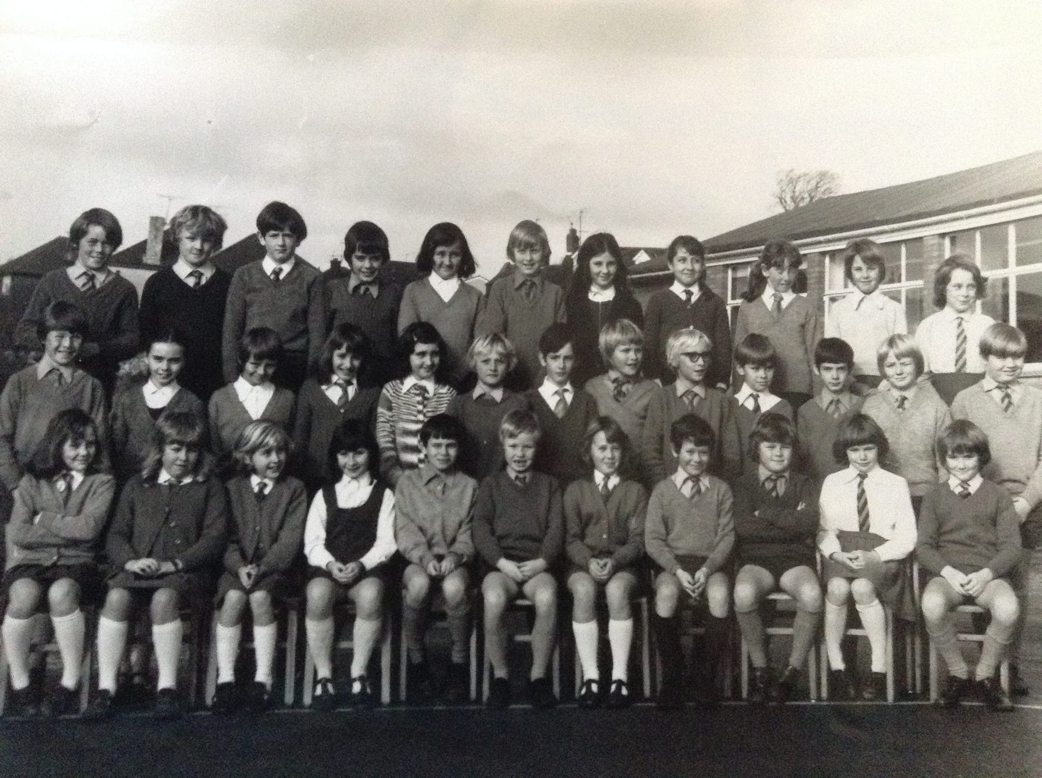 wyke-regis-junior-school-facebook