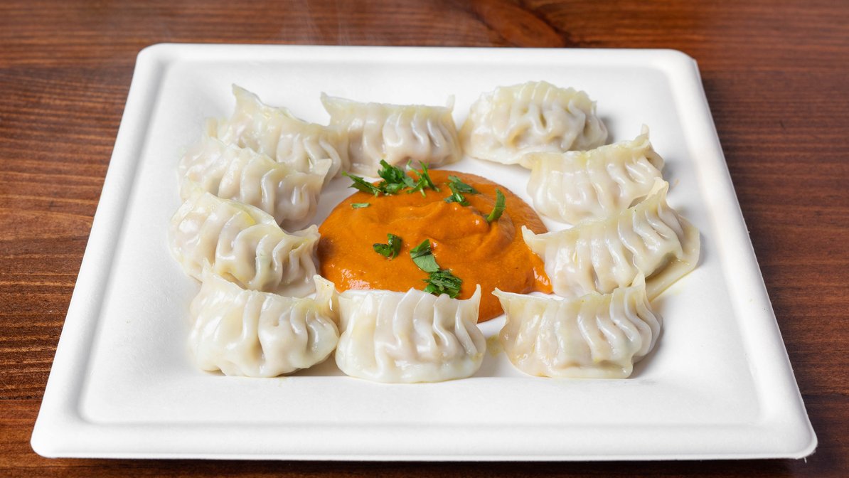 Momo Station (@Momostationclt) • Facebook