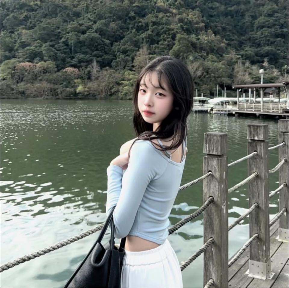 李芯霏