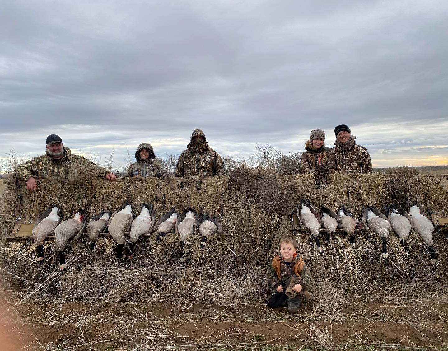 Honkstomper Guide Service - Great end to the guiding season! @sladenorthwest @pacificcalls ...