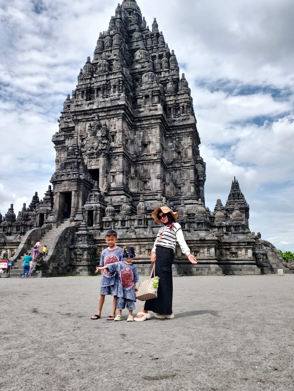 Dewi Pus Triani