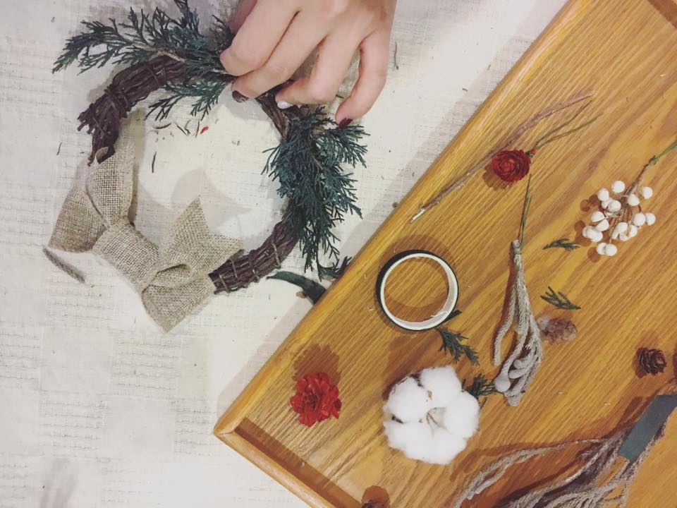 My Blooming Petals 圣诞花圈手作教程进行中workshop On Going Workshop Xmaswreath Merrychristmas Wreath 圣诞花圈 花圈 疗愈班 手作课程 Facebook