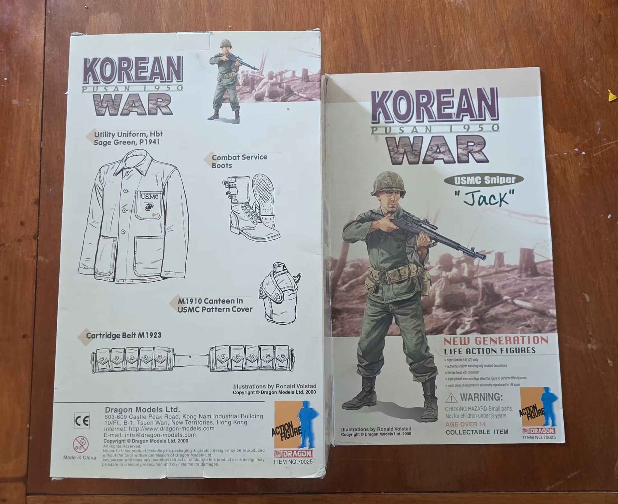 Collectible 1/6 scale action figure by Dragon Models depicts a