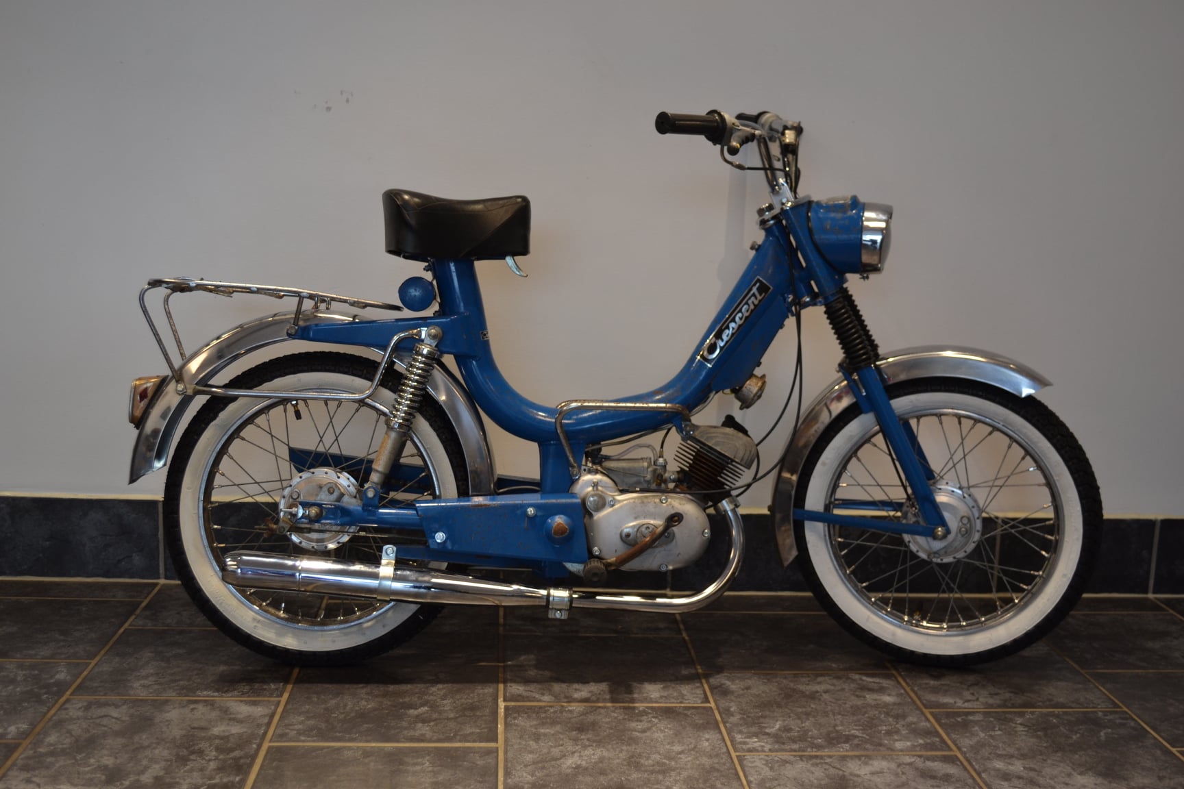 Fredriks - Till Salu! For Sale! Crescent Compact 1248 1972 2-Växlad ...