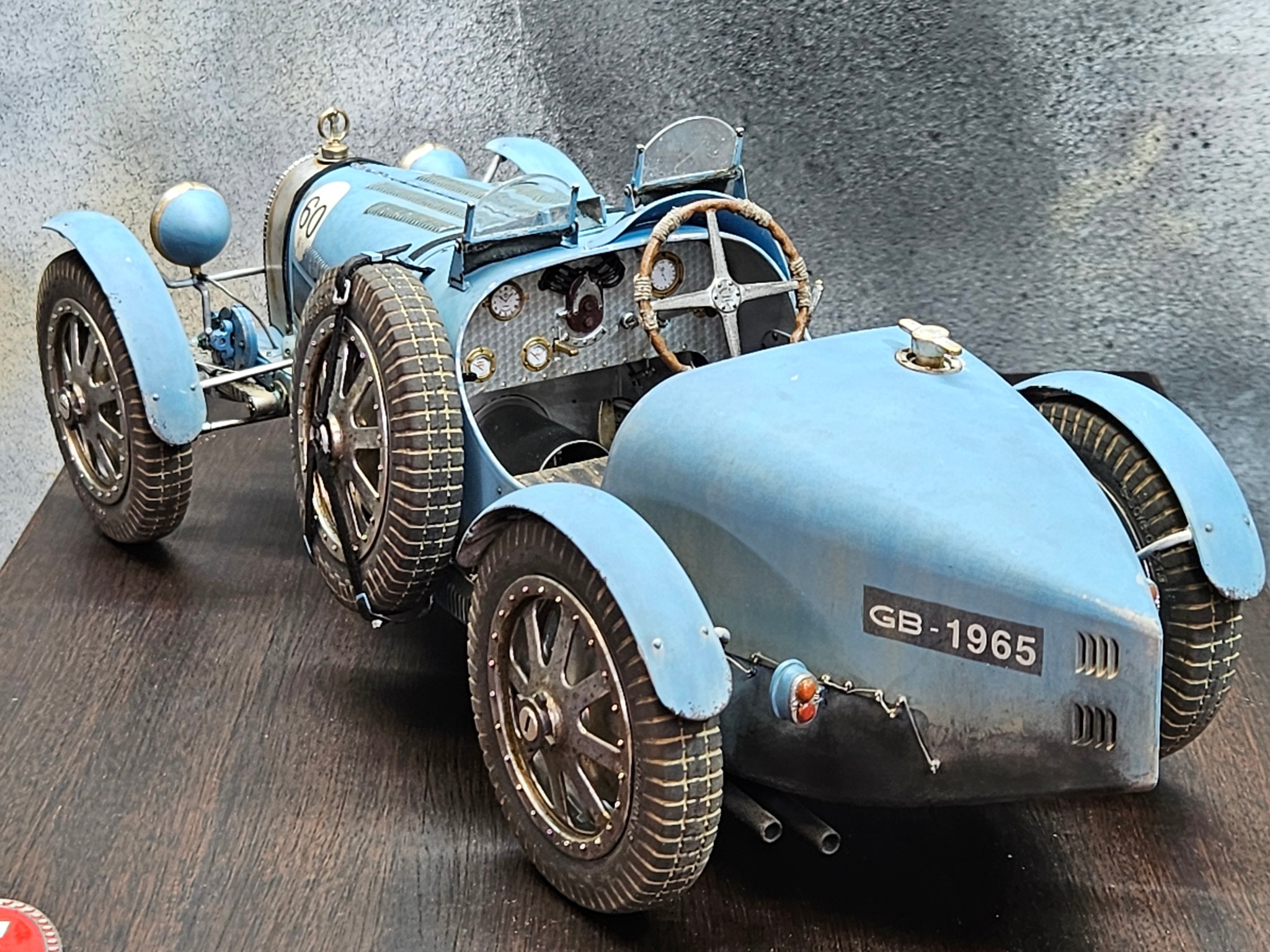 Italeri's 1/12 Bugatti B35 Roadster model build