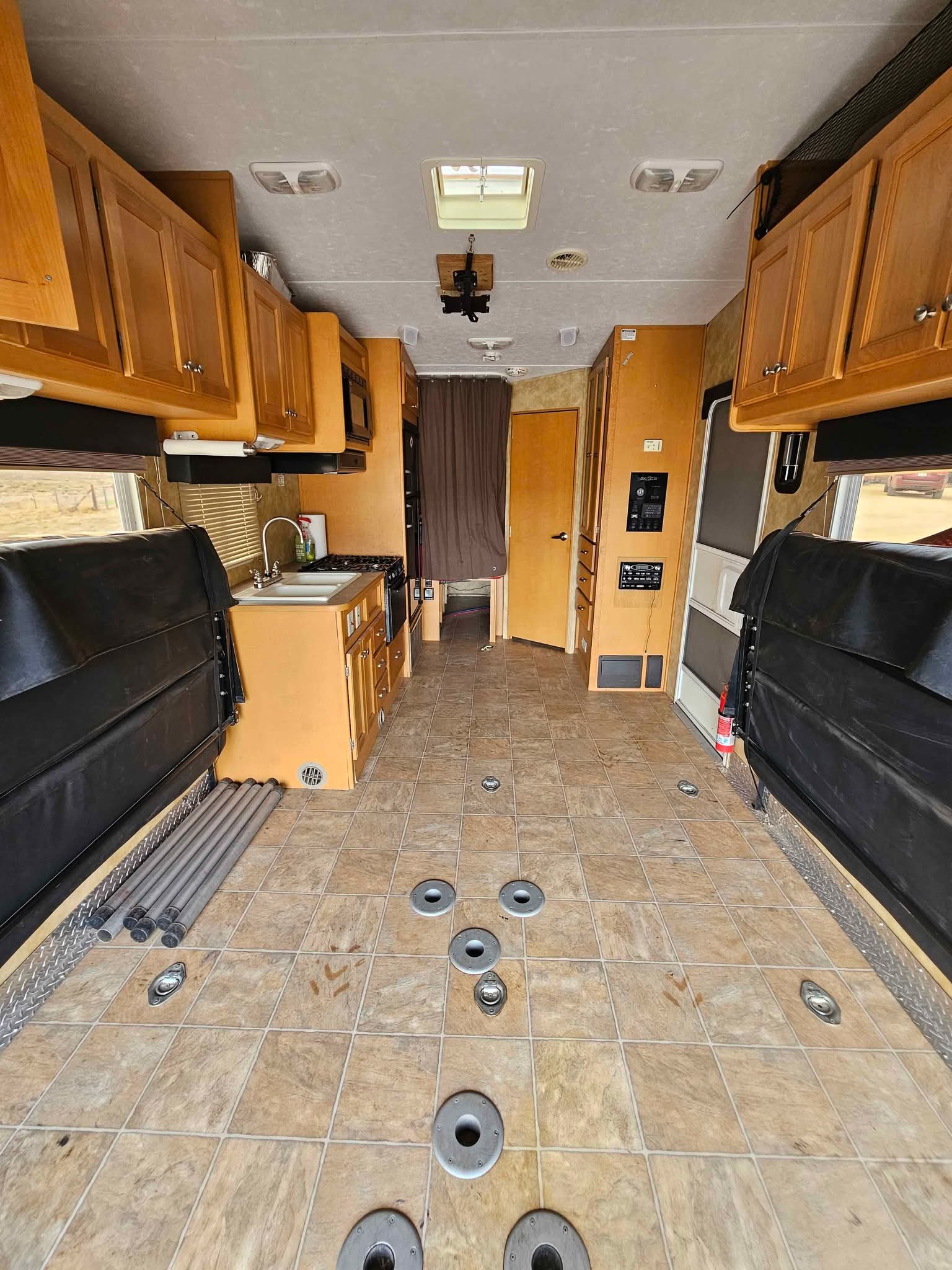 2008 Heartland Razor Toy Hauler 26ft - RVs & Campers - Westcliffe ...