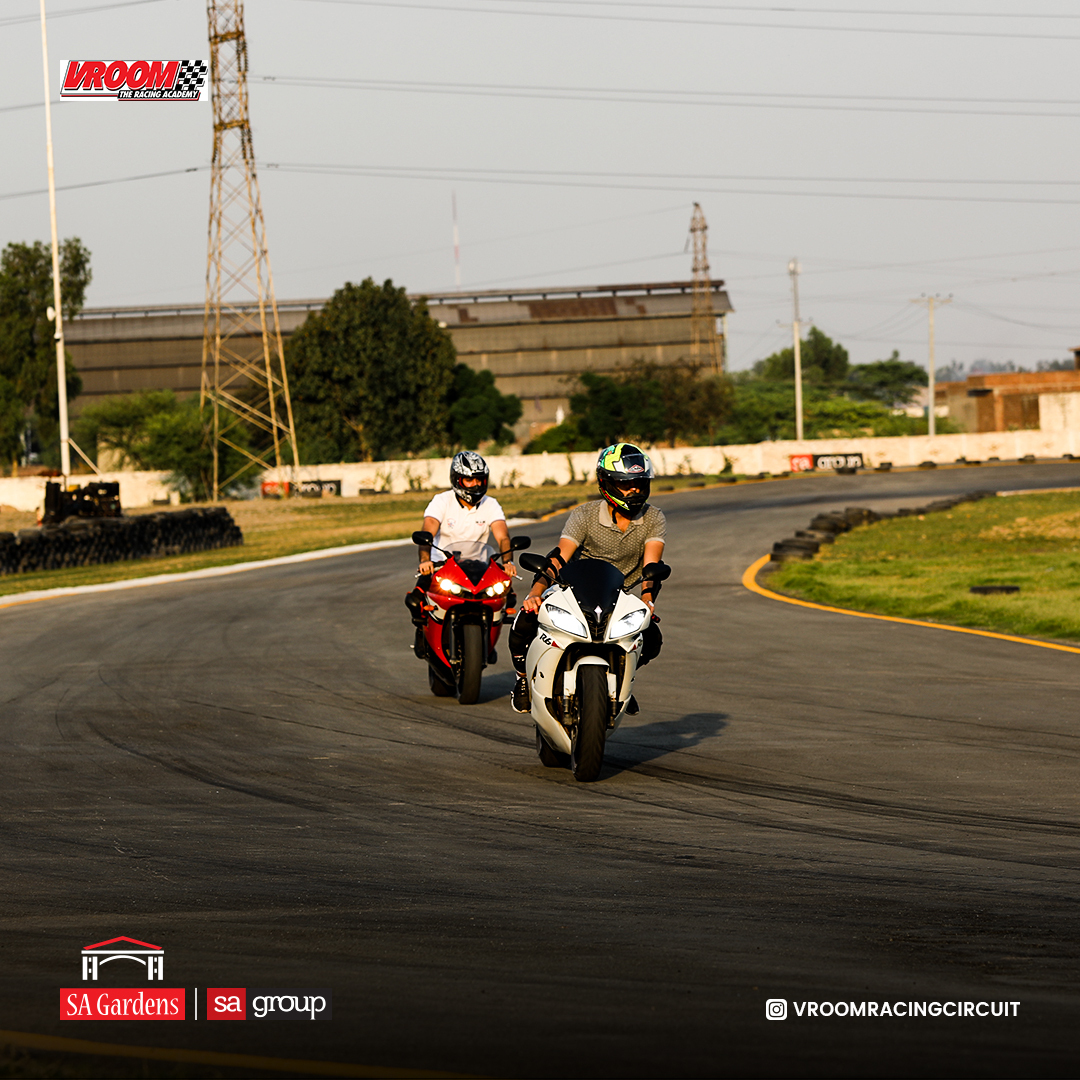 Start a new adventure with a... - Vroom Racing Circuit