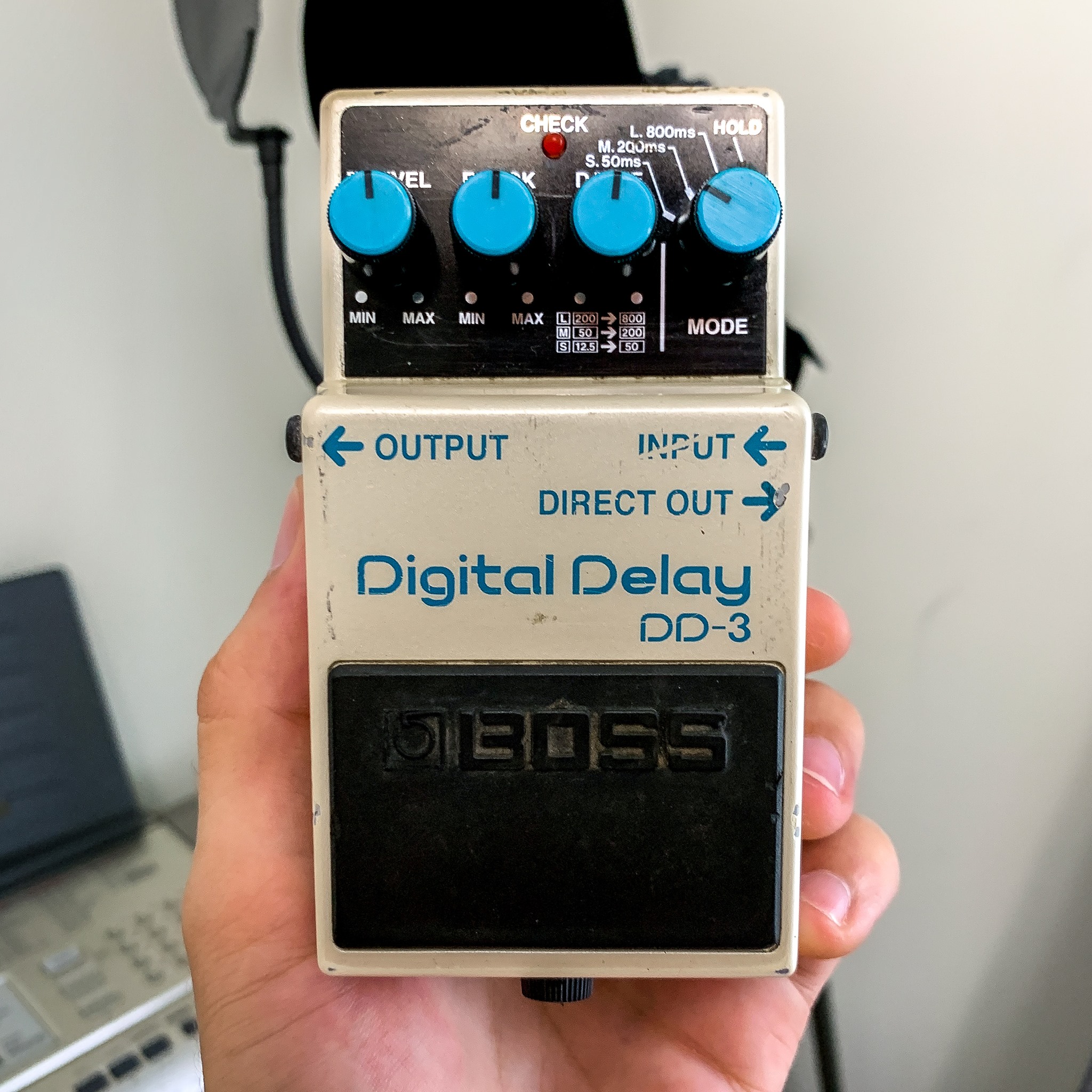 Hey everyone! I've got a Boss DD-3 Digital Delay (Made in Japan