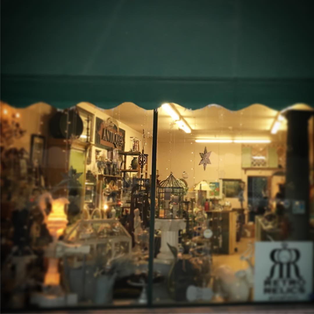 Retro Relics Etc | Canoga Park CA