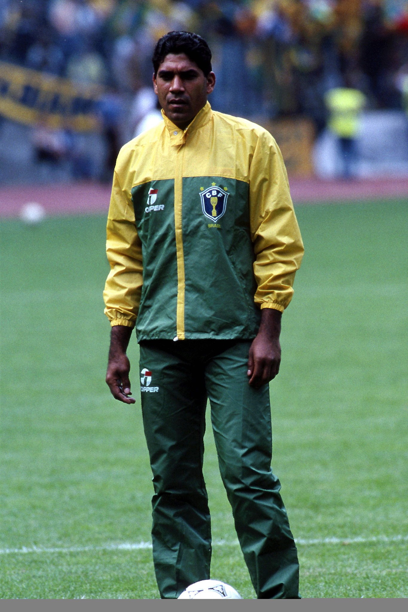 Jurgen Klinsmann at World Cup Italia90: a stunning tracktop by 