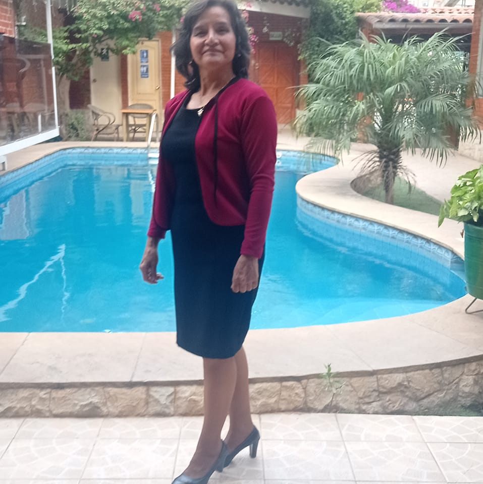 Papito Hugo, no puedo creer... - María E. Calderón Roque | Facebook