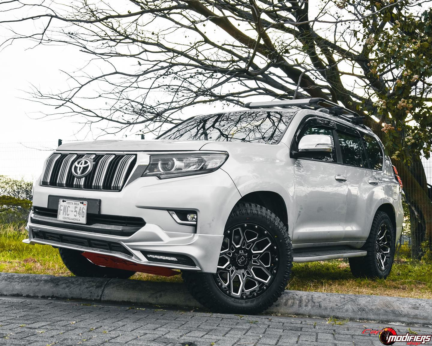 ⚠️TOYOTA PRADO⚠️ • Equipado con:... - Car Modifiers Shop
