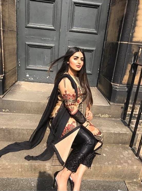 Aria khan