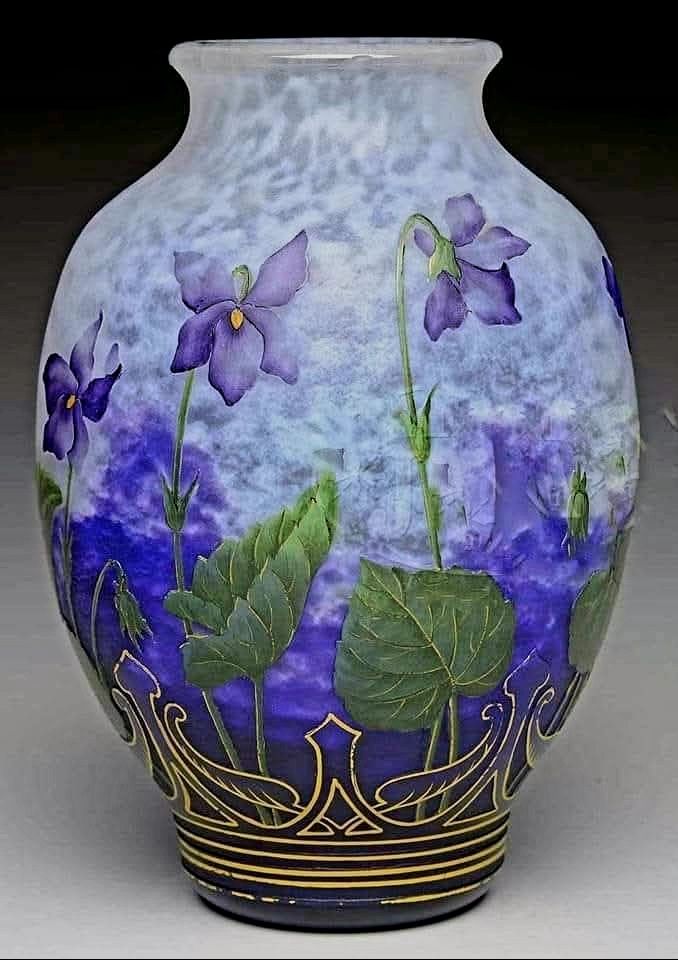 Violets perfume bottle by Daum Nancy with Delvaux Paris retailer mark