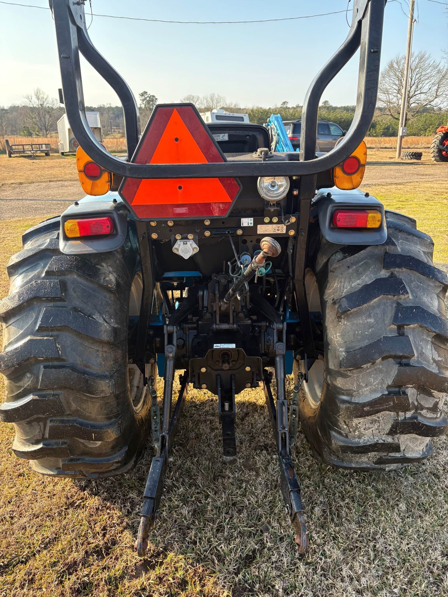 LS R4041 H loader tractor - Lawn Mowers - Haworth, Oklahoma | Facebook ...