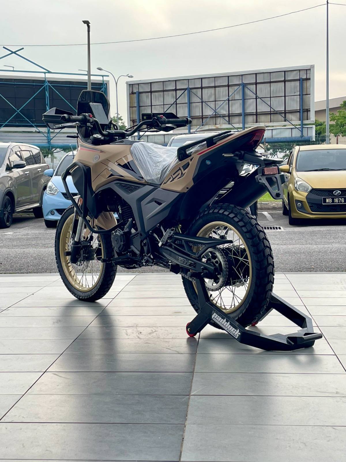 249cc SOHC EFI Engine -Agile Lightweight Design at 154KG Equipped
