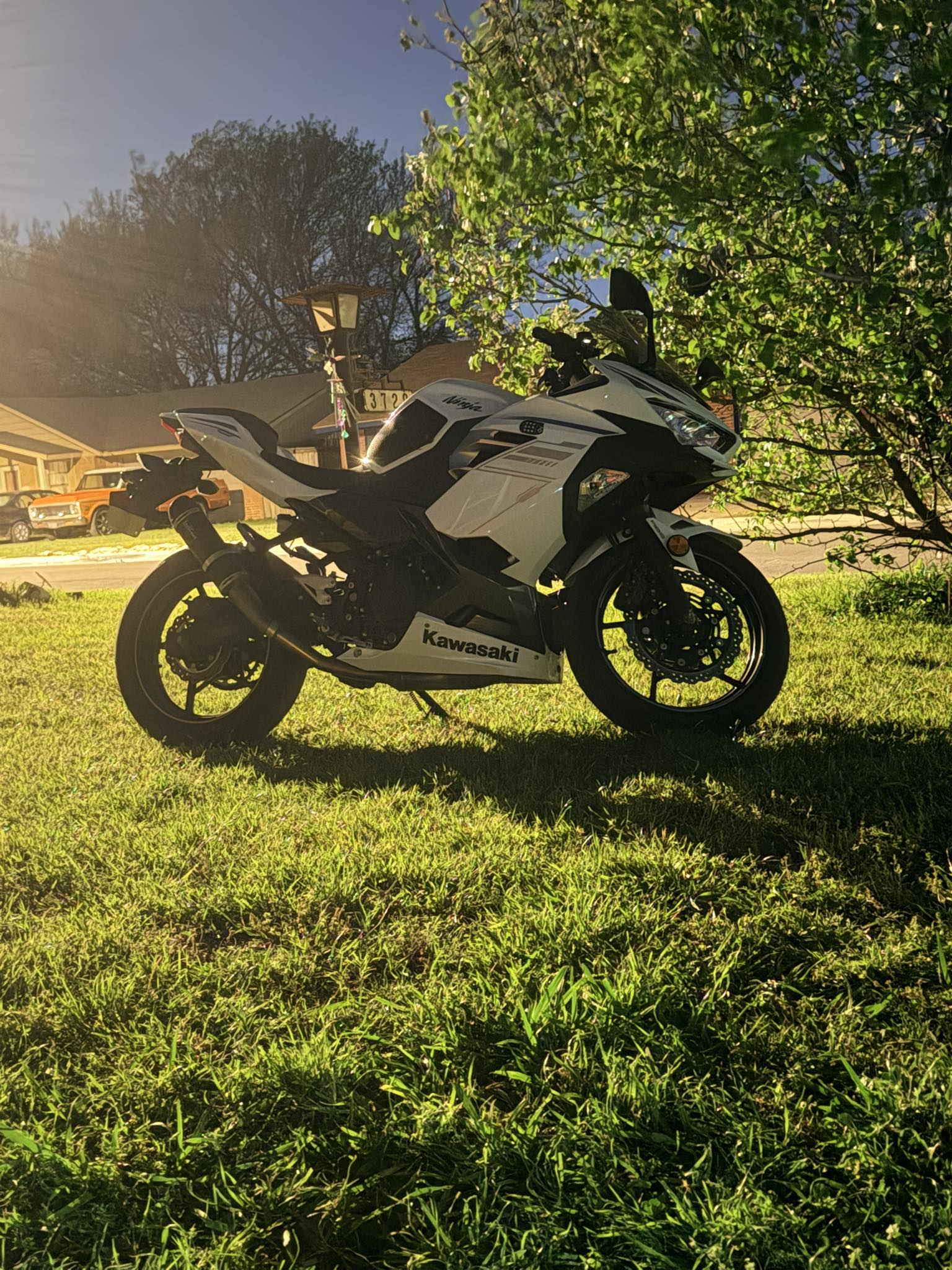 ララ Took him 3 years to have one fast bike.