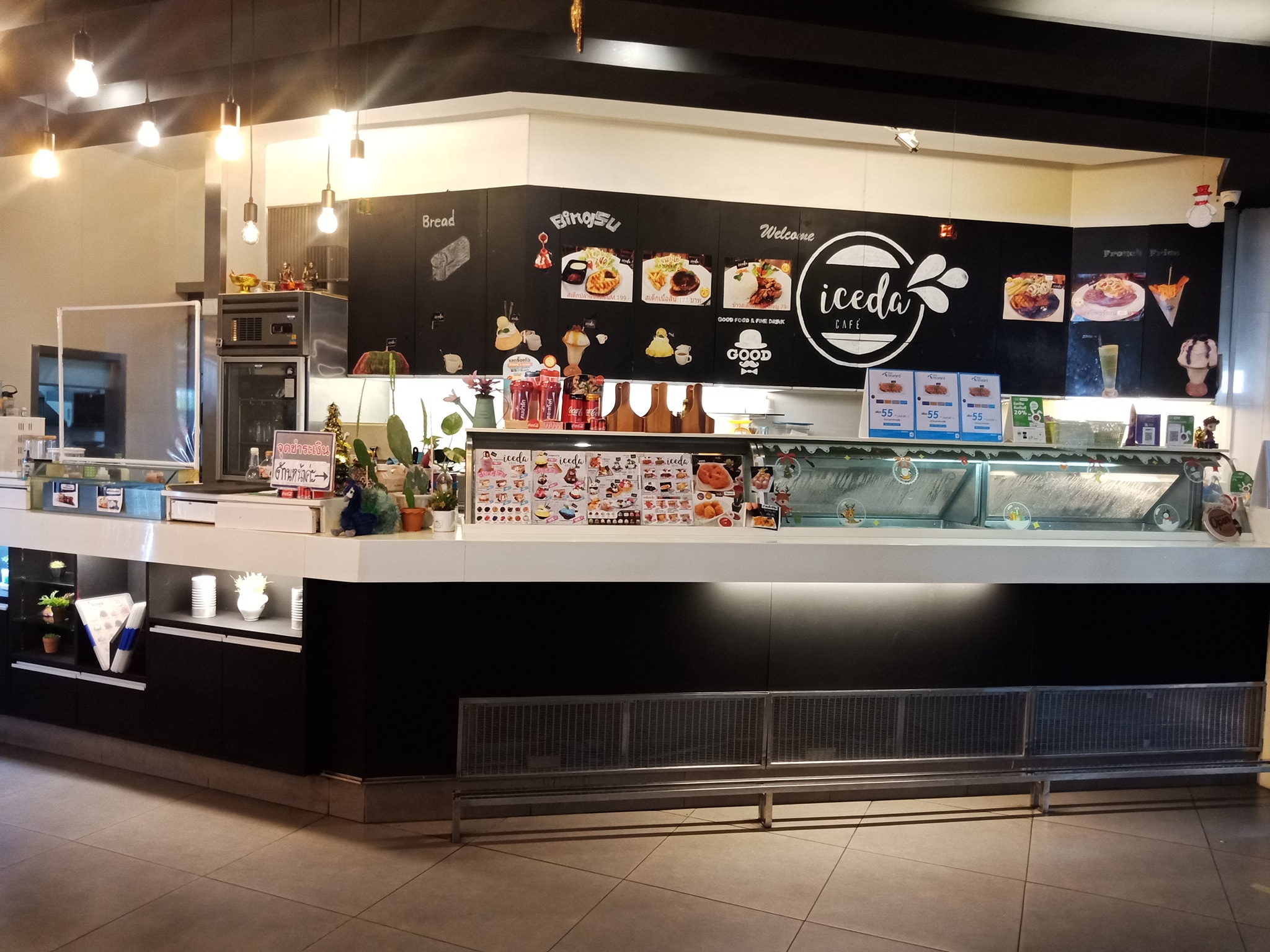 Iceda Cafe - 🍟🍞้🍧ร้านไอด้าคาเฟ่ เว้นระยะโต๊ะนั่งห่างๆ... | Facebook
