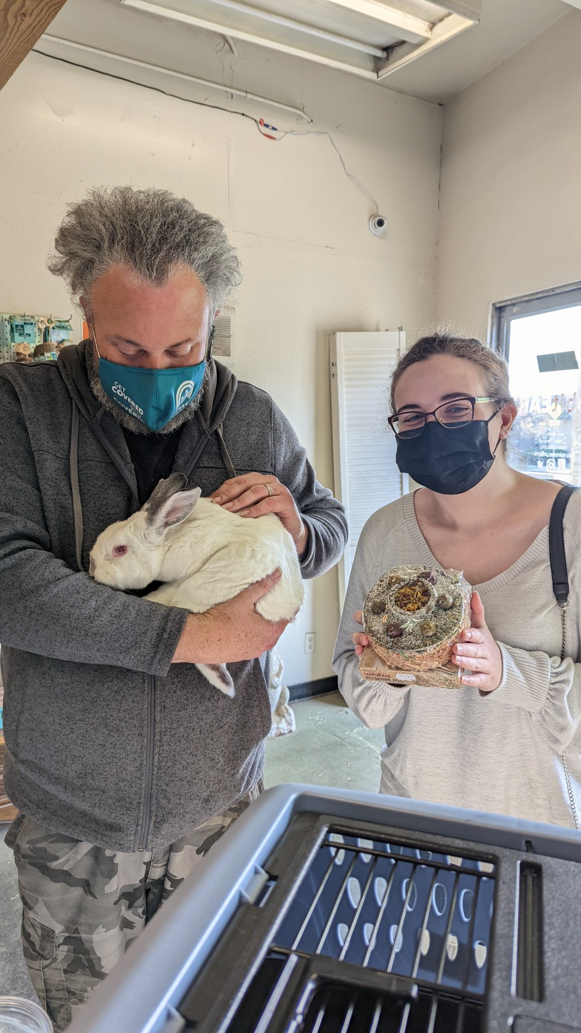 RabbitEARS - Congratulations to Katie and Silver. (Who...