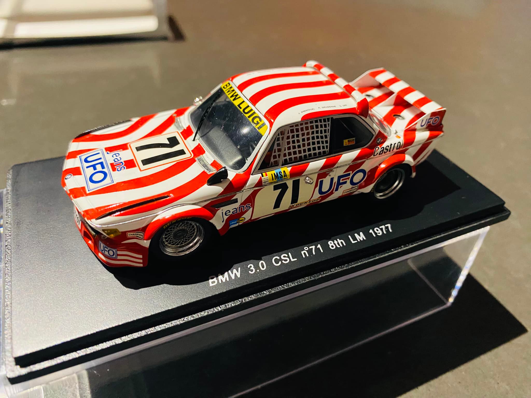 BMW 3.0 CSL AUTOart 1.18