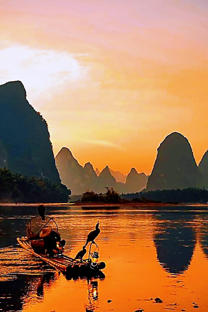 桂林, 灕江, somewhere like that. One brush, xuan.