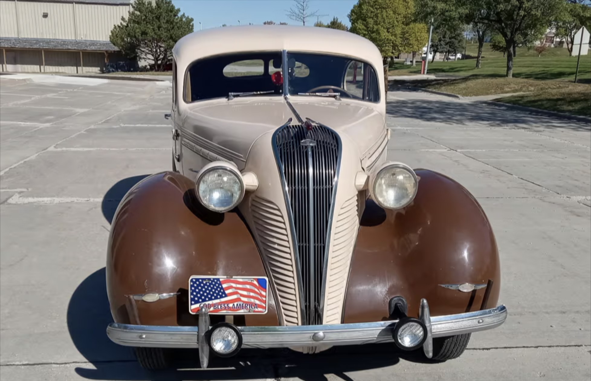 とぅん様 🚗 1937 Hudson Terraplane Sedan: What's your verdict on this