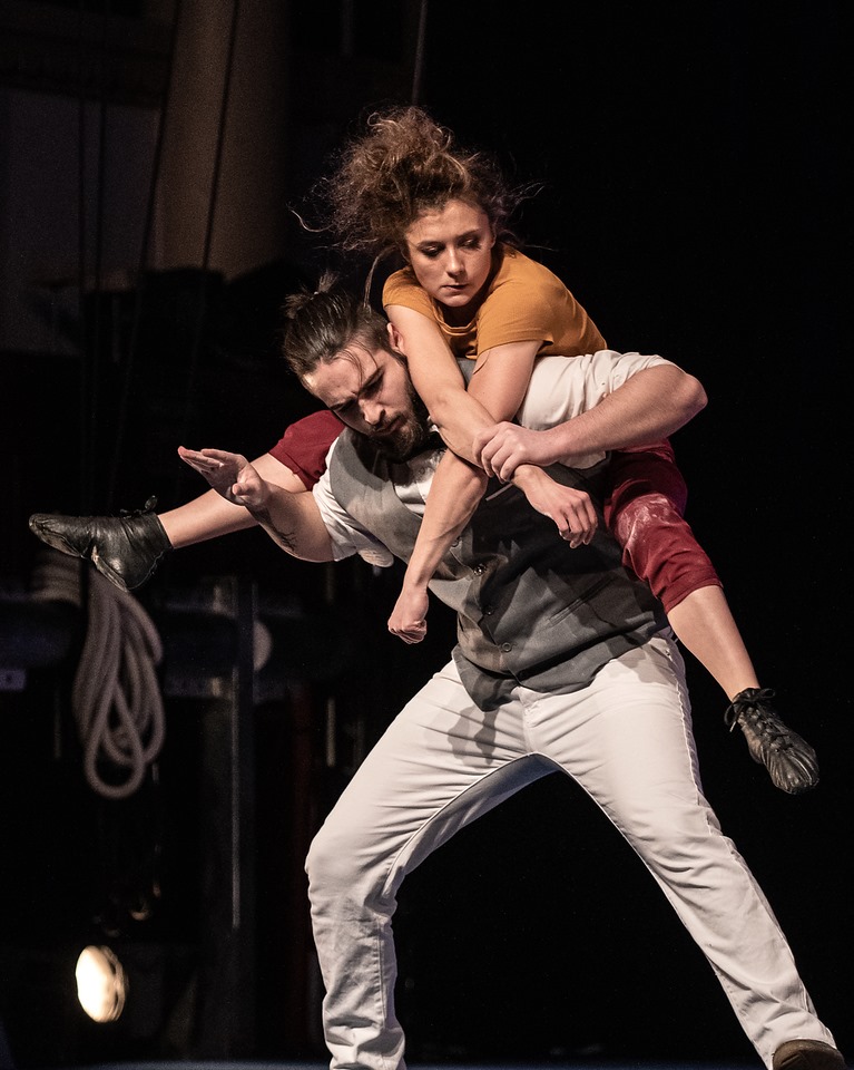 Fabish et Adèle_Artistes de cirque