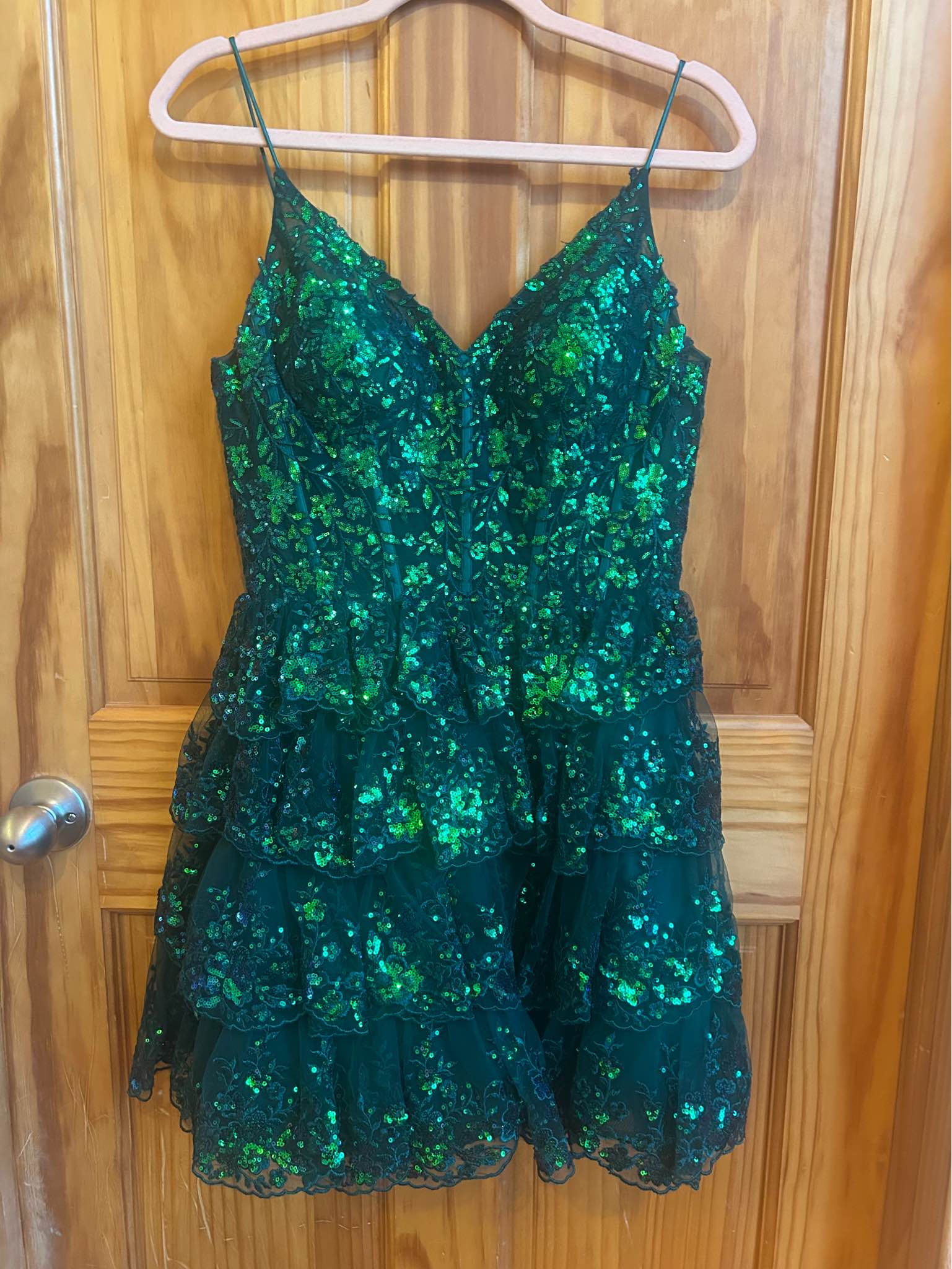 homecoming dress quiz Jovani dress. Worn once for a couple of hours. Paid over $500, asking $400. Local pick up or meet only csku::126398