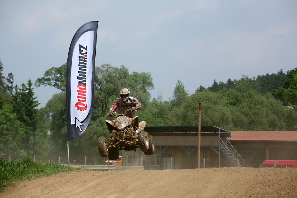 Čtyřkolkáři - Can-Am Outlander 800R Max XT-P a Romana Pavelkova - Miss ...