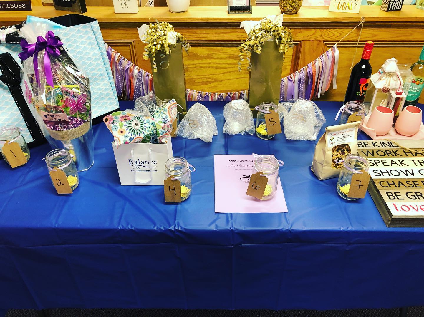 Barre 129 - This might be the greatest raffle table EVER!...