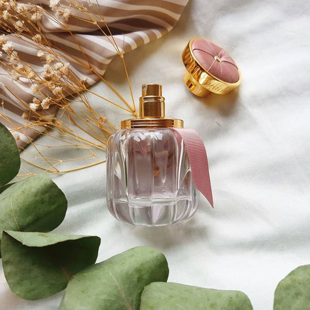 Amway - Fragrance has a unique ability to impact how we feel. This