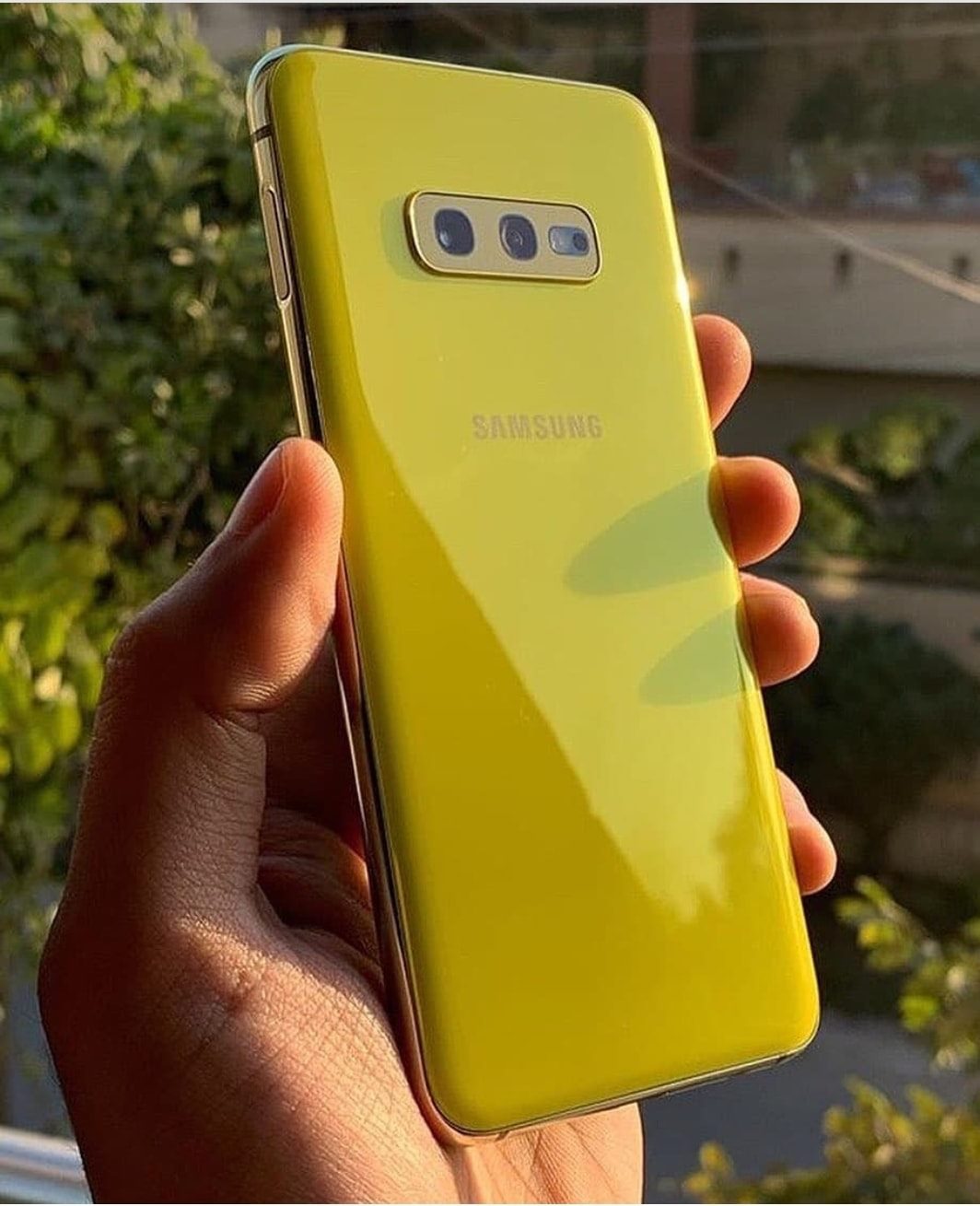 Galaxy S10e Canary Yellow 💛🧡