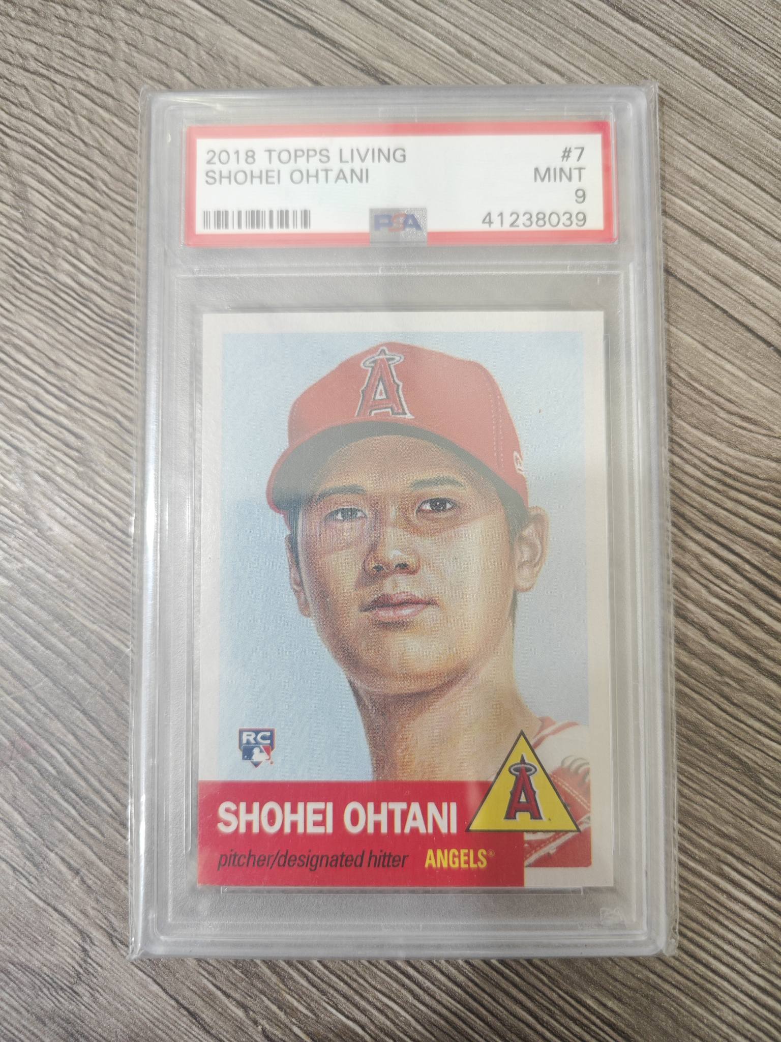 出售】：大谷翔平2018 RC Topps Living #7 PSA 9分鑑定卡價格：12500