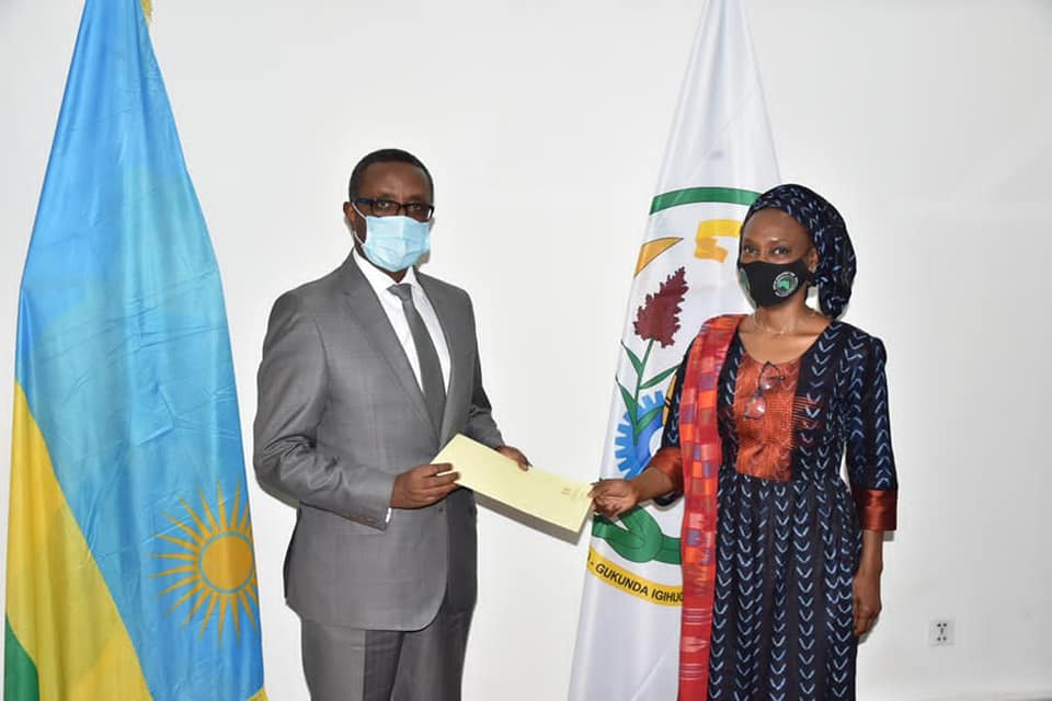 Minister Biruta received Mrs. Aissa Touré Sarr, the new African ...