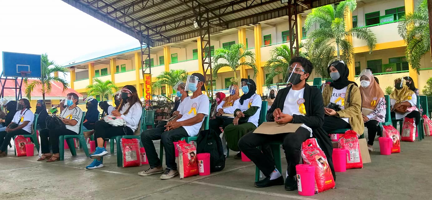 Pinpin Pareja - 4Ps Pista ng Tagumpay Pamilya Graduation Ceremony 83 ...