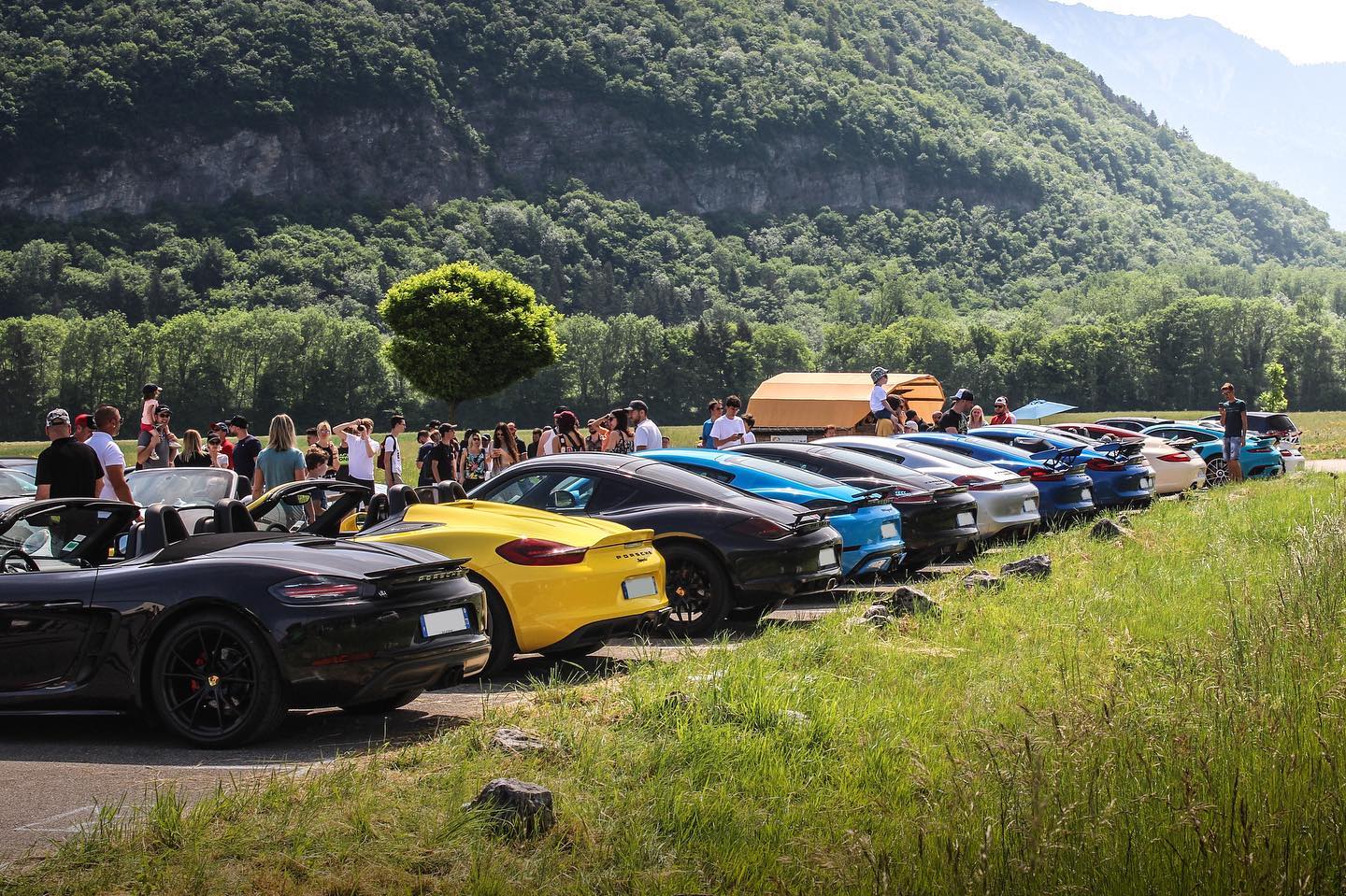 Meet & Ride Cars Family