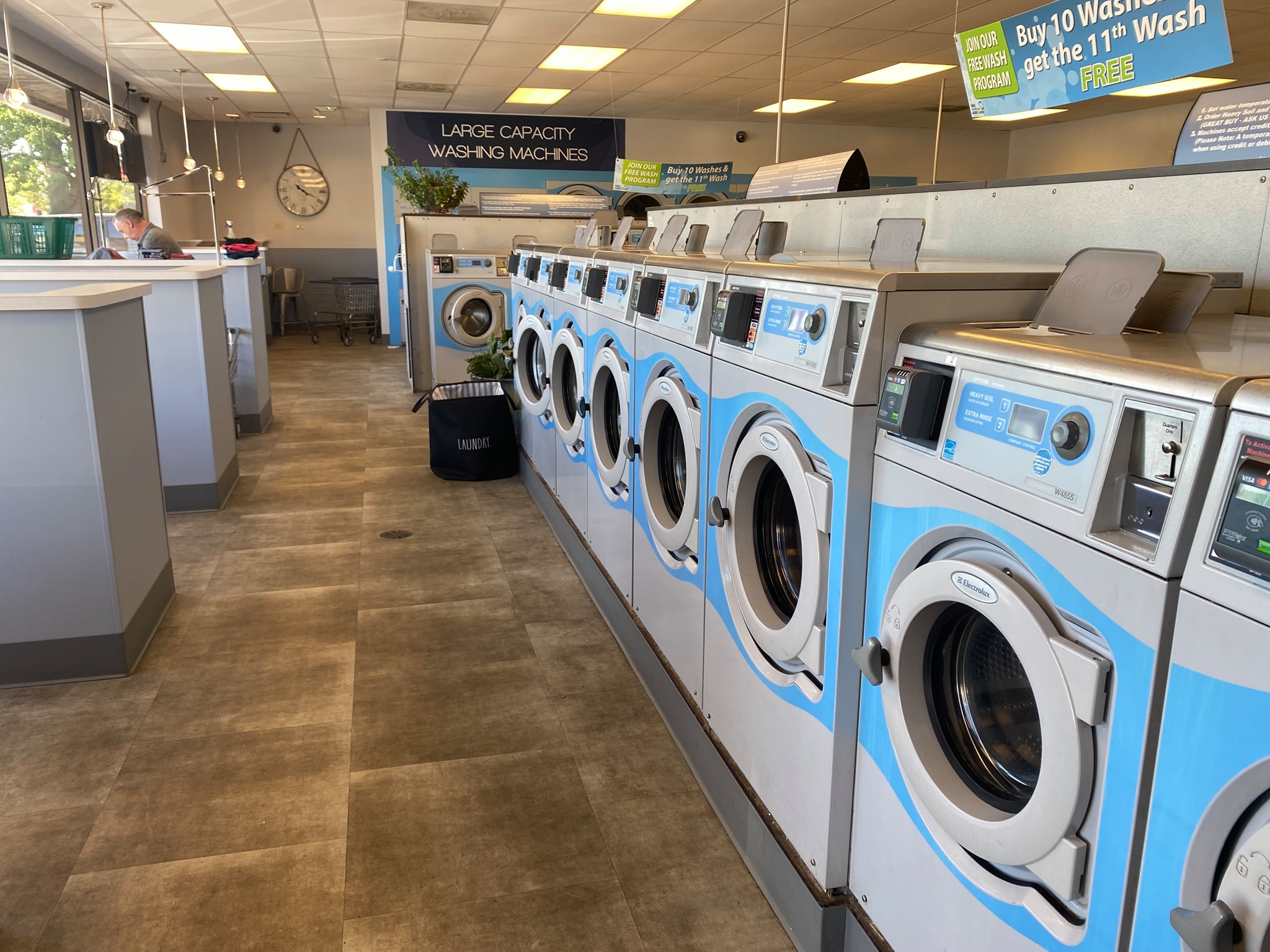 Katie's Clean and Green Laundry Center | Lakewood OH