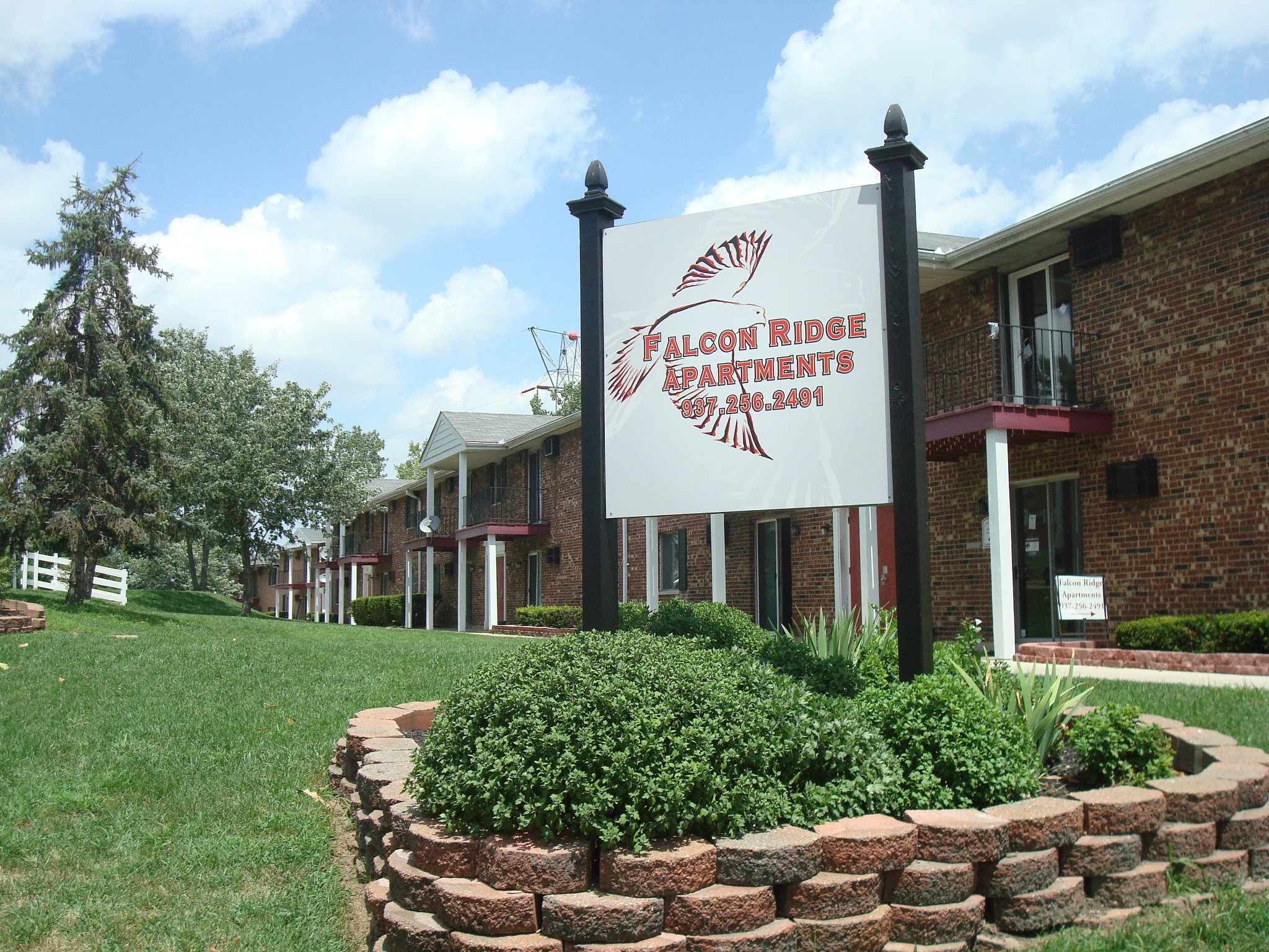 Falcon Ridge Apartments | Dayton OH