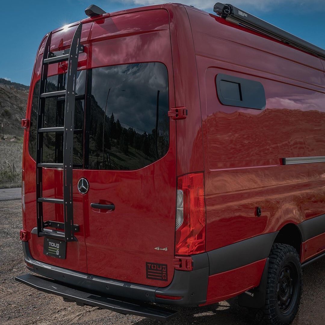 AM Auto Windows - The AM Auto bunk slider windows provide... | Facebook