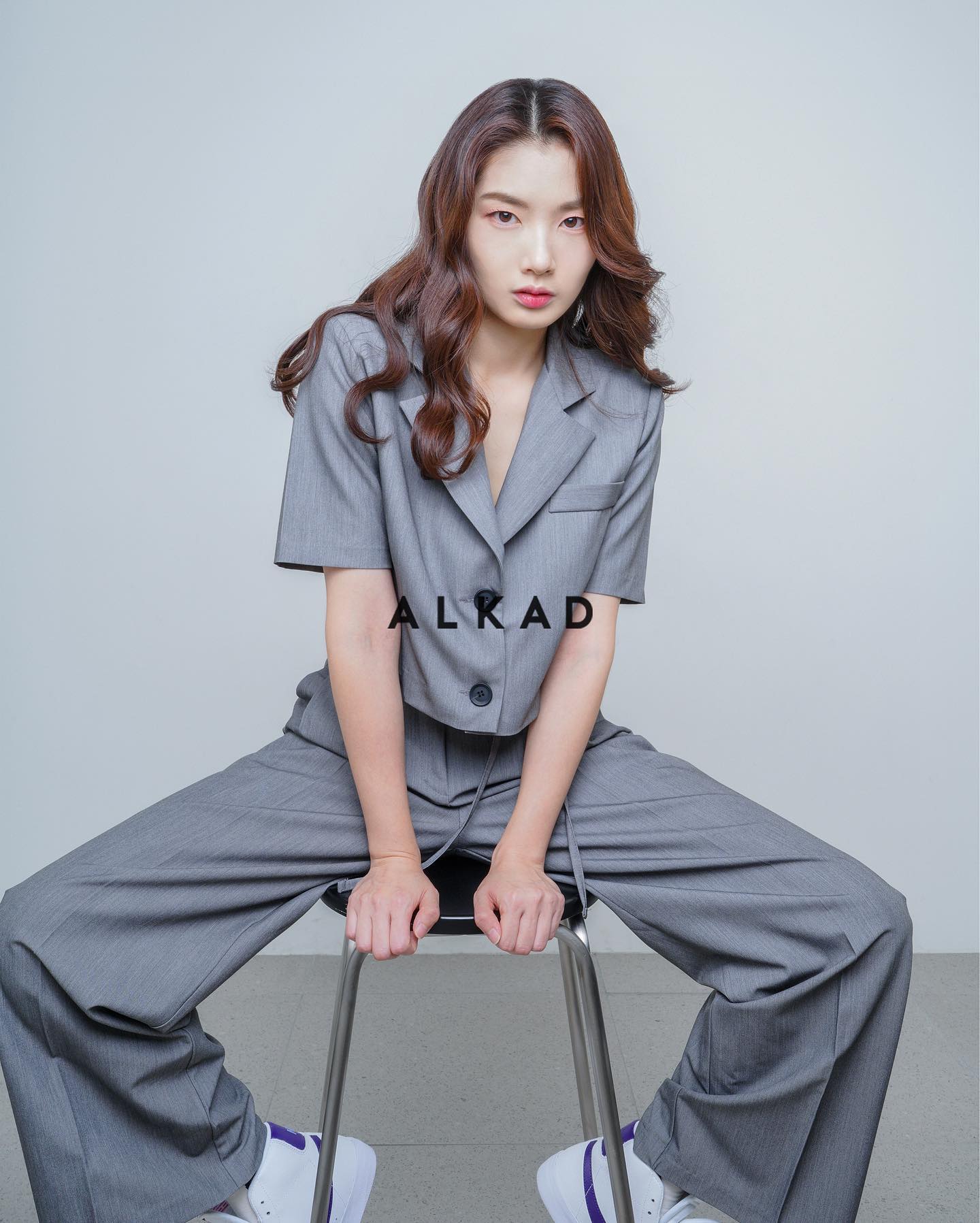 Alkad Studio - 막찍어도 프로필 나오는, 알카드스튜디오 #색감맛집 #하이엔드셀프사진관... | Facebook