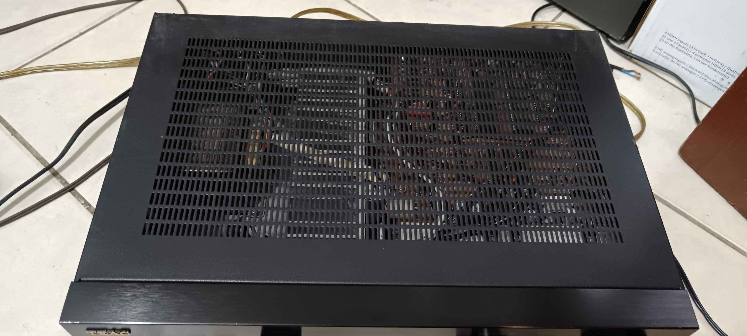 Teac integrated amplifier ak-200 2 mic High quality sound Exclent