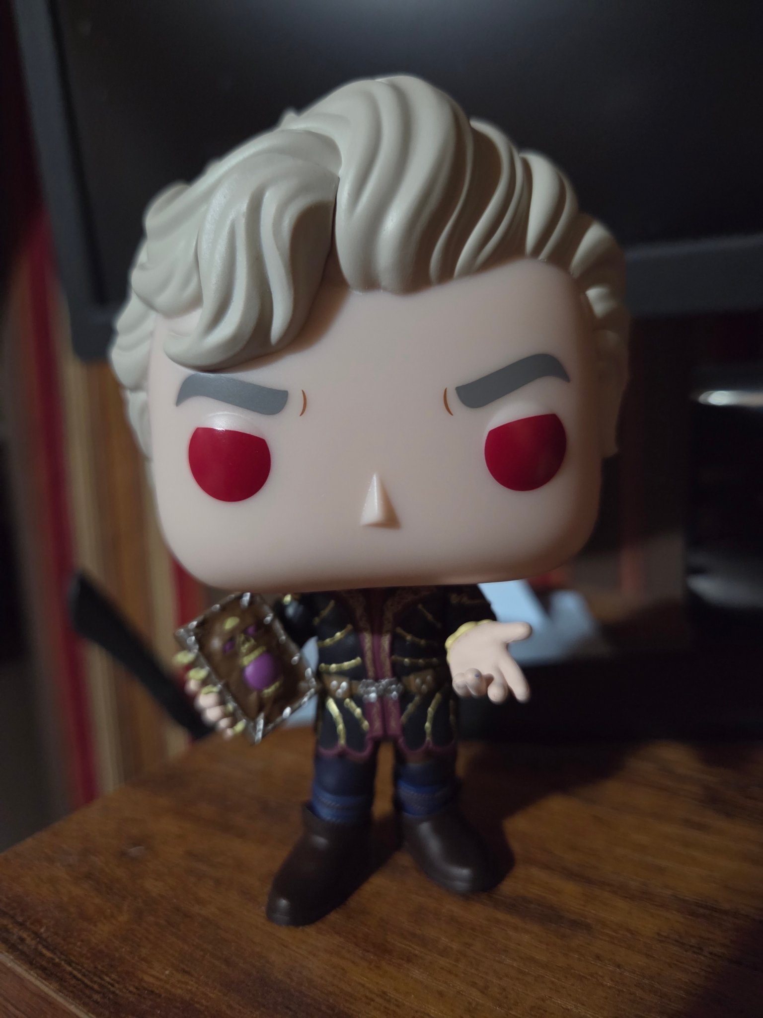 What is the difference between a regular Astarion Funko Pop and  display picture 1