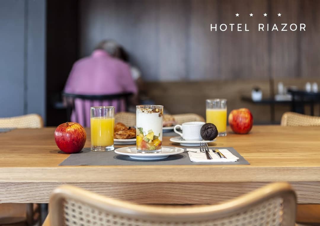 #buenosdias abrimos nuestros... - Hotel Riazor Coruña | Facebook