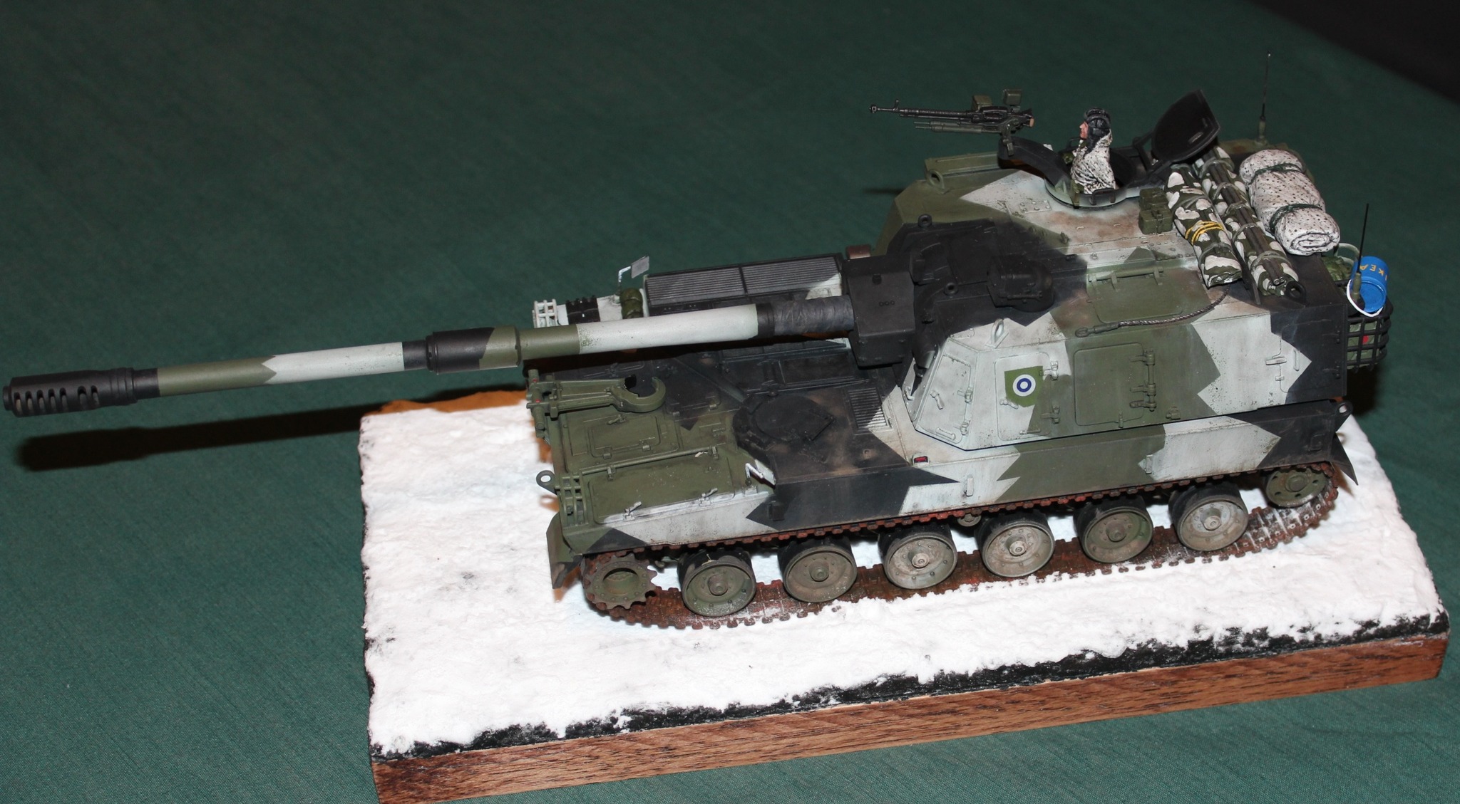 ACADEMY 1/35 アキリーズ M-12 155mm 2点セット Academy 1/35 Finnish Army 155mm howitzer kit review